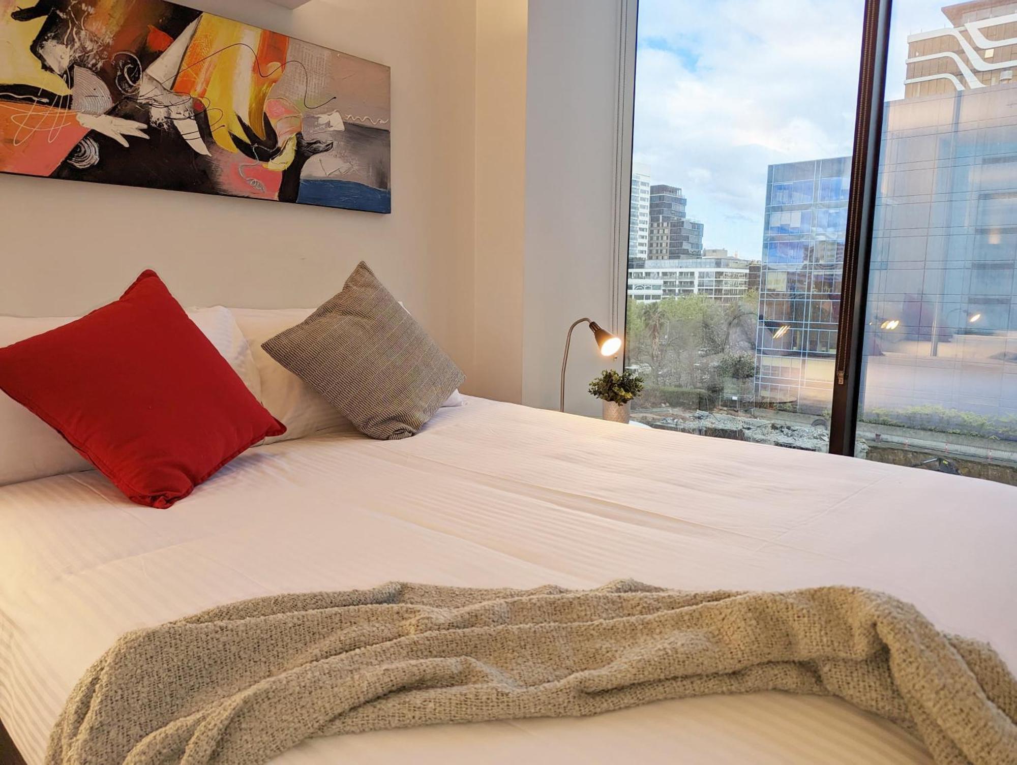 Complete Host Leopold Apartments ملبورن الغرفة الصورة